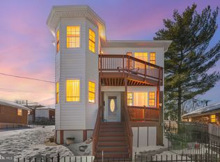 2218 S Monroe St, Arlington, VA 22206