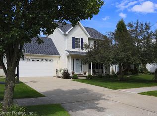 1130 Emerald Ct, Marysville, MI