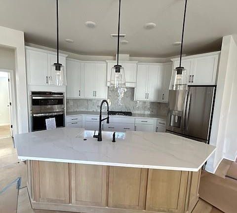 2nd image of 234 Alenda Lux Cir #94