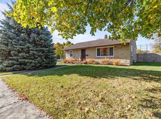 1503 Doemel St, Oshkosh, WI 54901