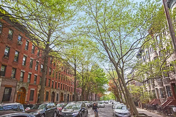 Rented by REAL New York | media 12