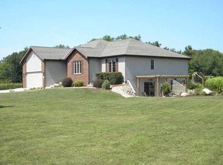 3506 E Pierceton Rd, Warsaw, IN 46580