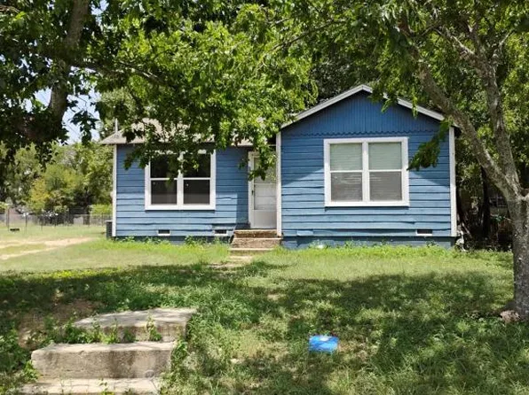 2303 Bridge St, Gatesville, TX 76528
