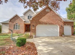 1509 River Bluff Ct, Mahomet, IL 61853