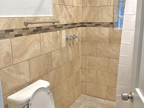 5th image of 2433 S Saint Louis Ave #1