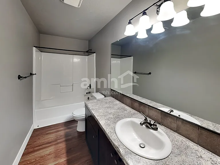 480 Tulip Ave — Photo 15