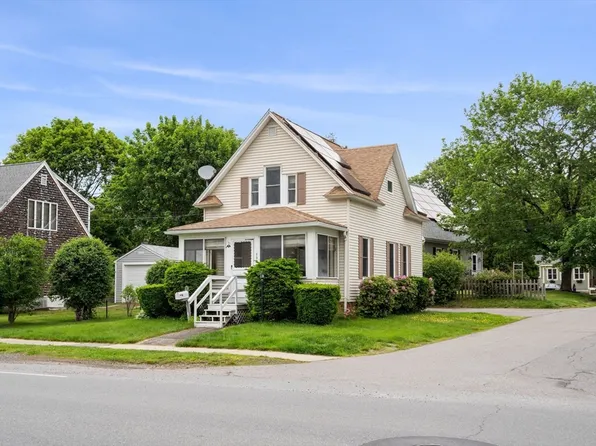 139 Market St, Amesbury, MA 01913