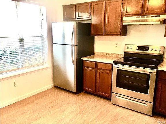 2nd image of 79 Kensington Way