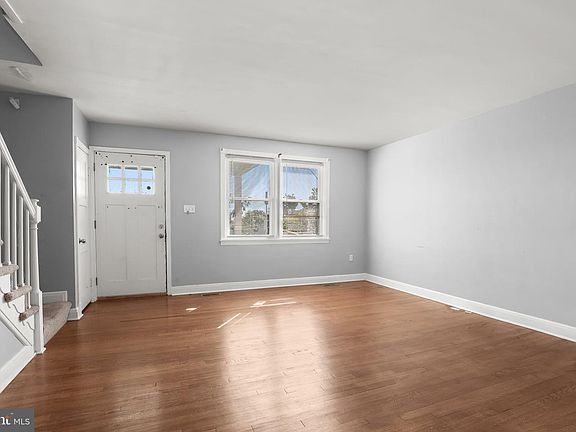 4th image of 1504 N Linwood Ave