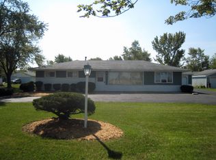 853 W Elms Court Ln, Crete, IL 60417