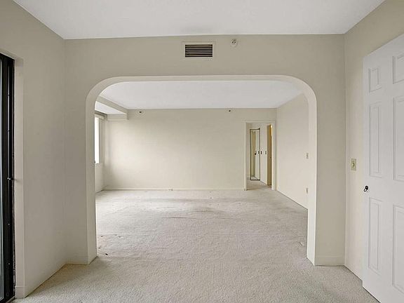 3rd image of 250 Hammond Pond Pkwy APT 1210N