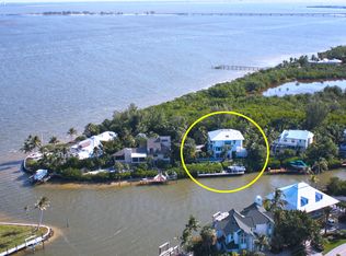 1765 Venus Dr, Sanibel, FL 33957