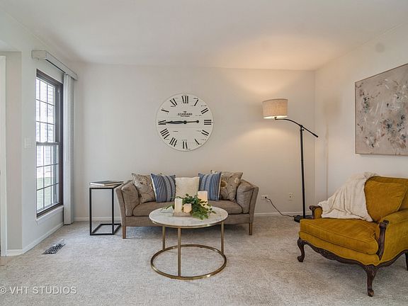 4th image of 971 Westchester Cir #971