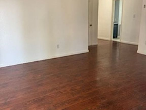 5th image of 1112 N Thomas St
