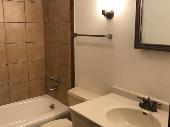 Bathroom with ceramic tile Shower