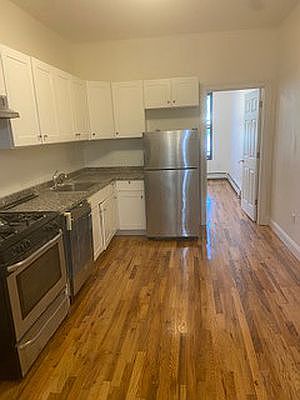 1st image of 635 Grand Ave APT 2