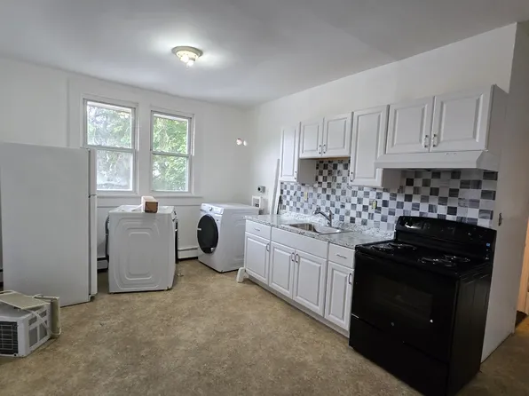 65 Windermere Ave #4, Greenwood Lake, NY 10925