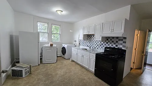 65 Windermere Ave #4 Photo 1