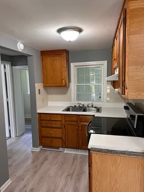 2 bed, 1.0 bath, $1,400 — Photo 3