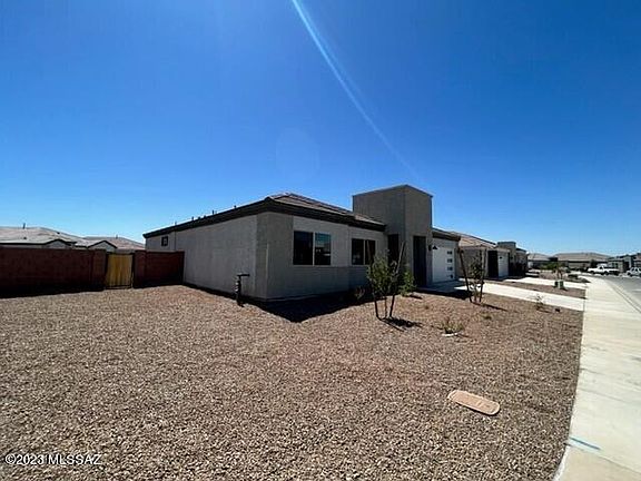 2nd image of 12517 W Old Farm Dr