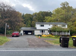 79 Saint Peters Rd, Macungie, PA 18062