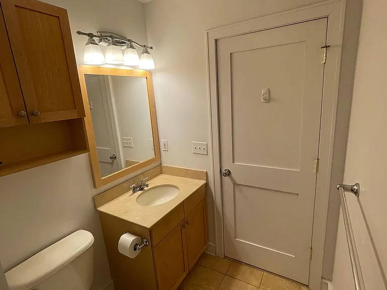 624 Monroe St #4B — Photo 12