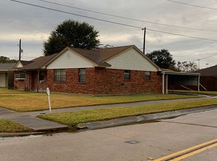 2302 Raspberry Ln, Pasadena, TX 77502