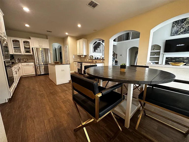 213 Fox Hollow Blvd — Photo 9