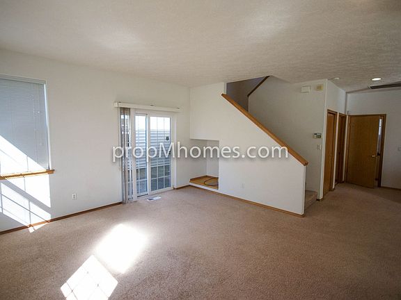 5th image of 15045 SE Elm Park Dr