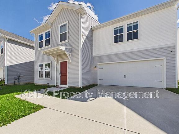 2nd image of 572 Auld Farm Cir