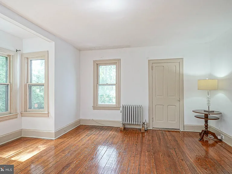 315 Chestnut St — Photo 18