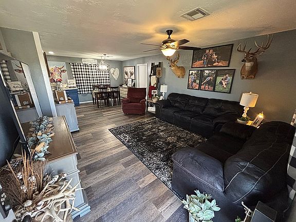 3rd image of 31132 County Street 2470