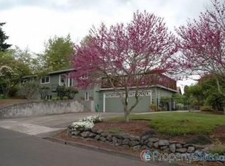 13345 SW Howard Dr, Tigard, OR 97223