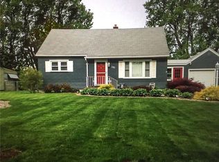 245 Harvest Dr, Rochester, NY 14626