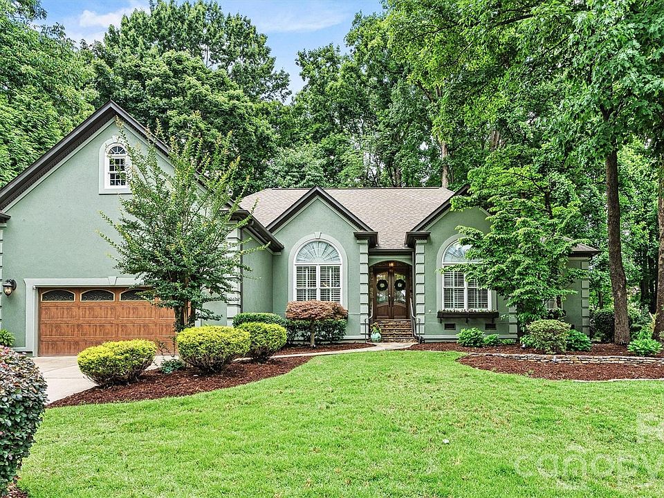 1st image of 5028 Foxbriar Trl