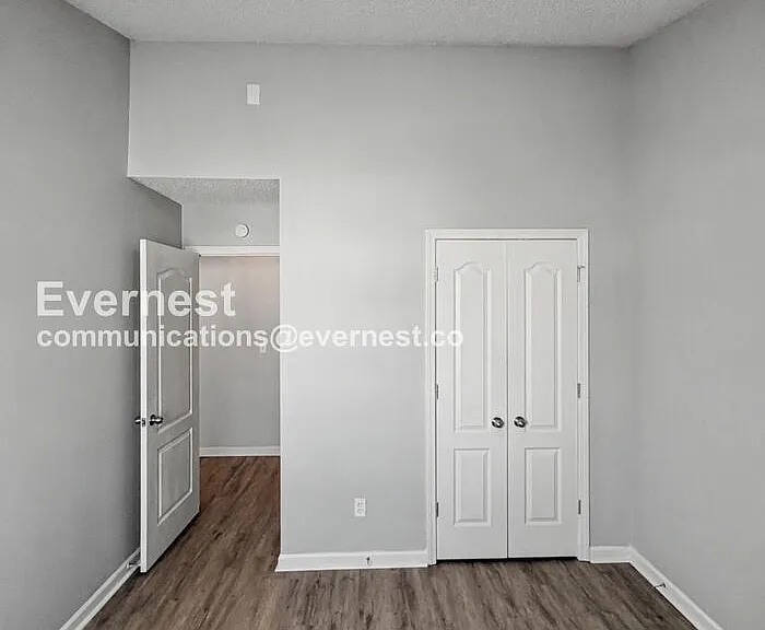 8637 Thomas Rd — Photo 13