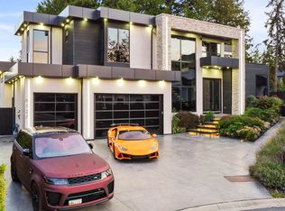 6127 152a St, Surrey, BC