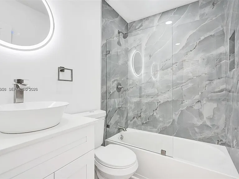 2343 NW 28th St #1 — Photo 9