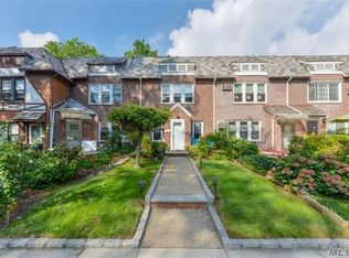 6835 Harrow St, FOREST HILLS, NY 11375