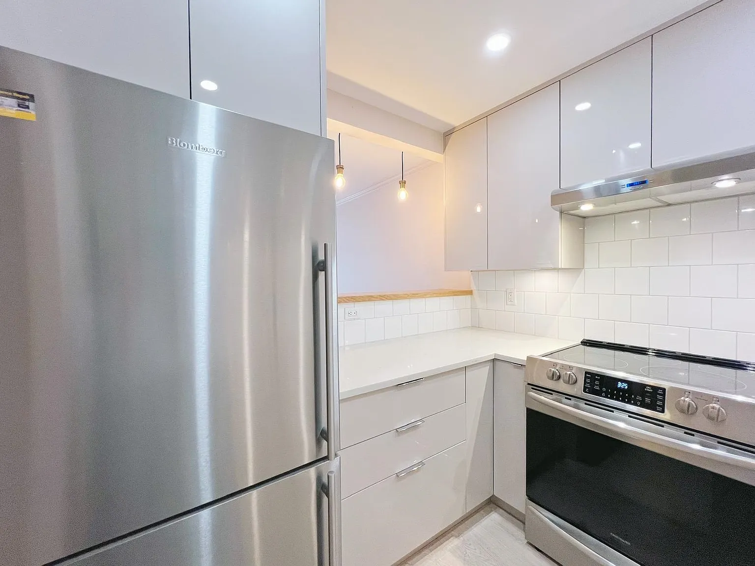 3 bed, 1271 sqft, $3,200 — Photo 4