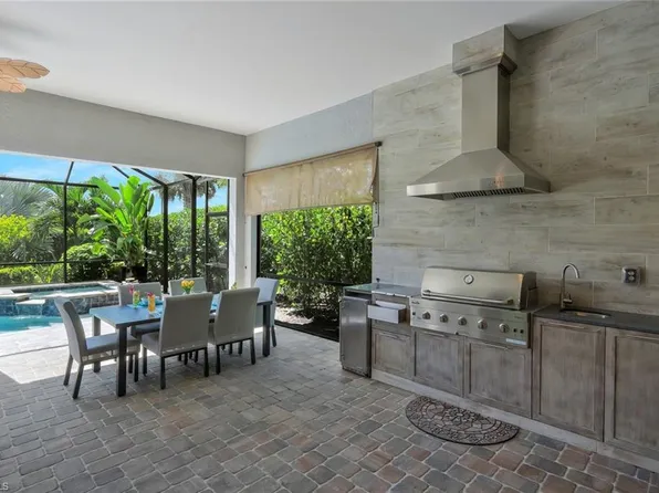 9640 Everglades DR, NAPLES, FL 34120