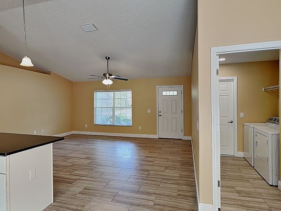 4th image of 3732 W Wilburton Dr
