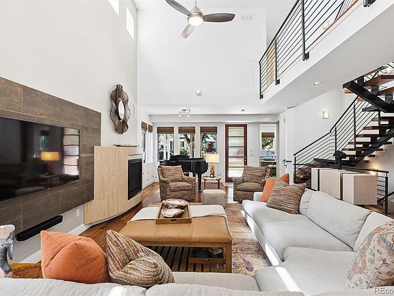 4th image of 3116 Newton Street