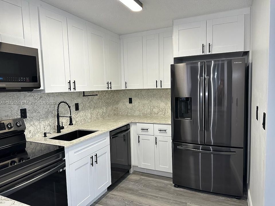 1st image of 20741 NE 4th Ct APT 101