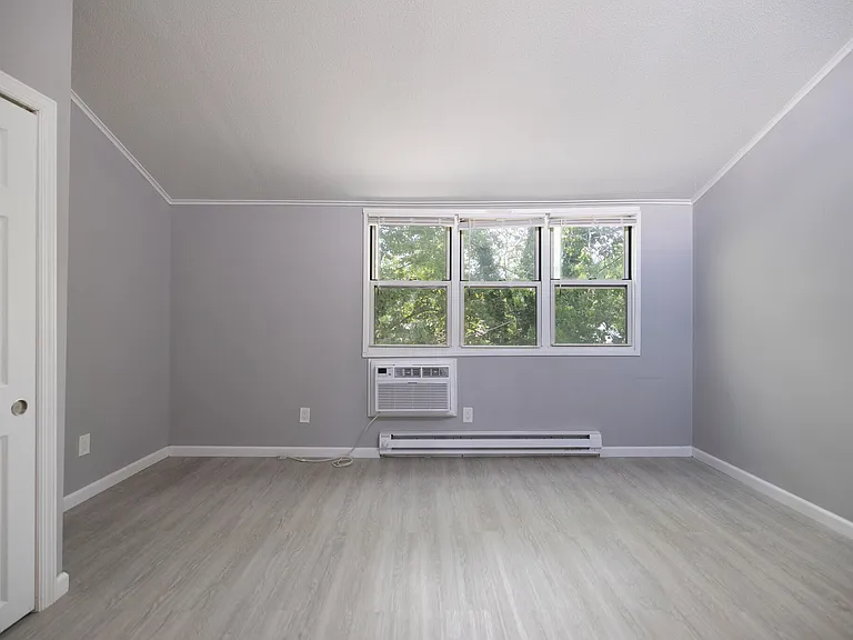 Cortlandt Living — Photo 21