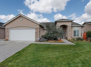 6564 E Fender Ave, Fresno, CA 93727