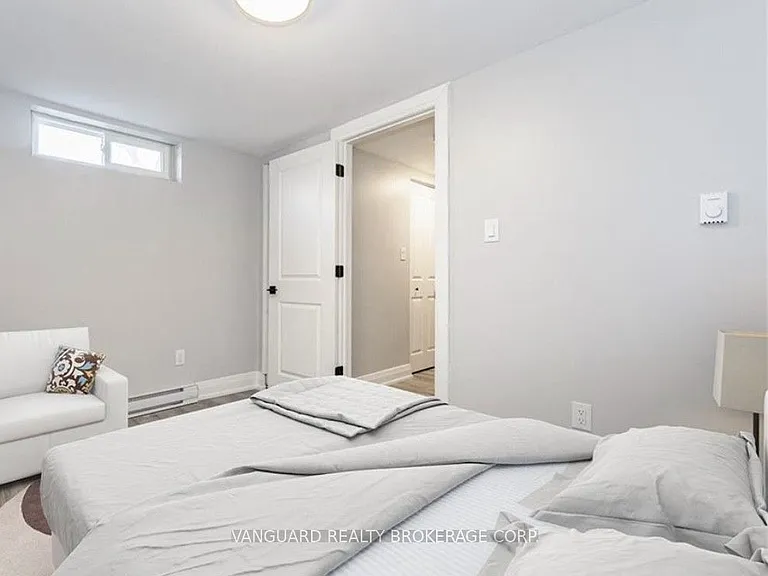 135 Pollock Ave — Photo 19