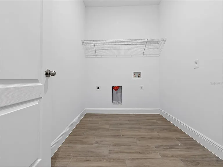 922 N Fairbairn Dr — Photo 30