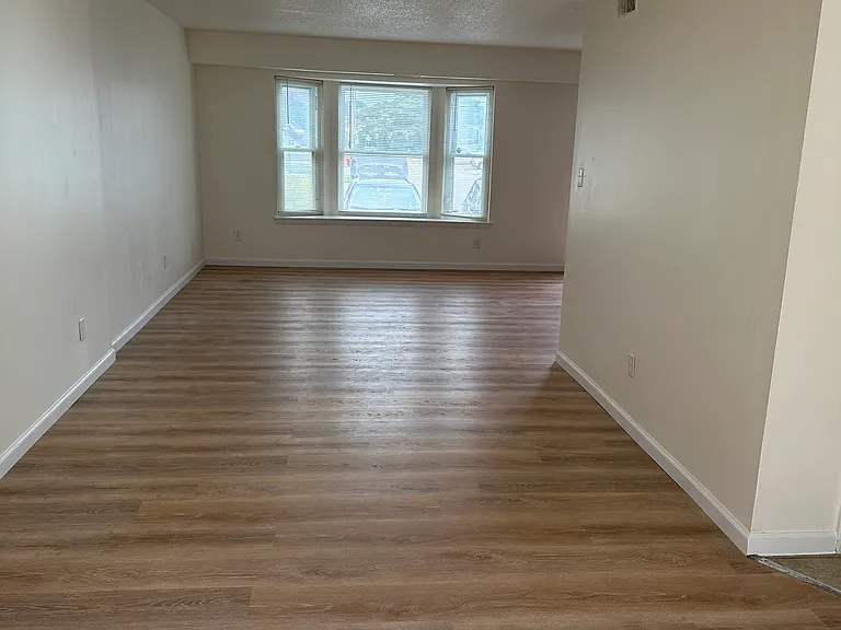 3876 Counselor Ln — Photo 5