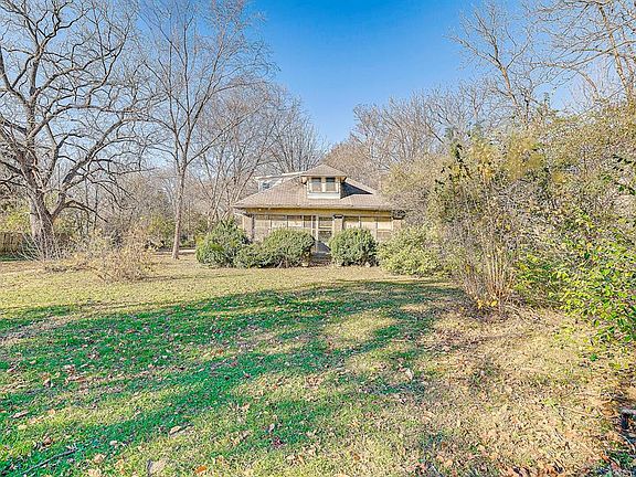 4th image of 2710 Kessler Boulevard North Dr